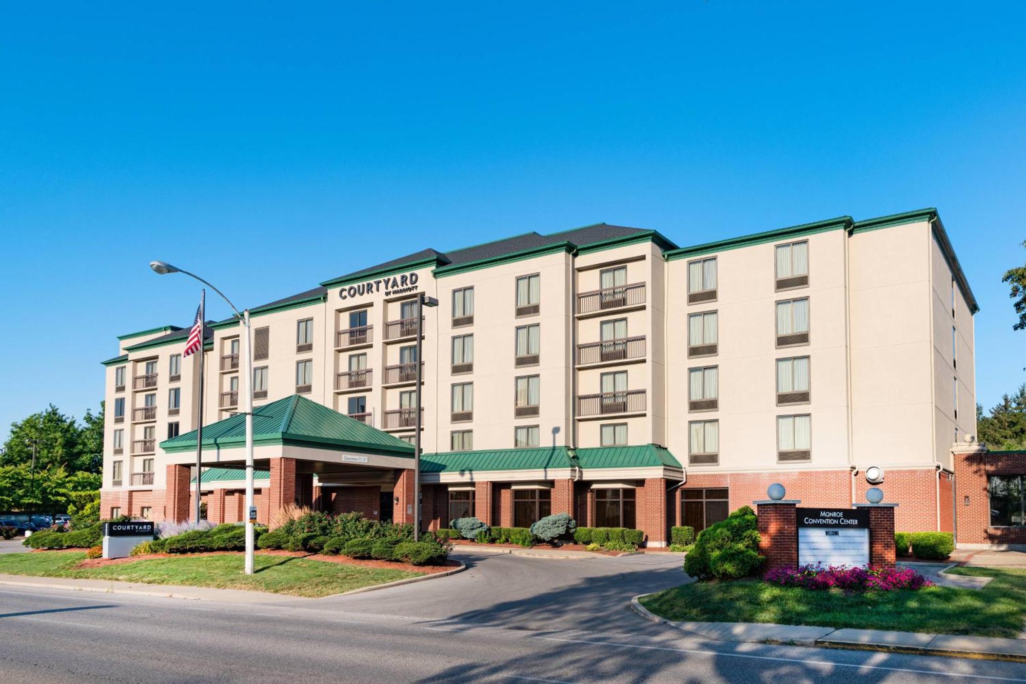 Hotel Courtyard By Marriott Bloomington Exterior foto